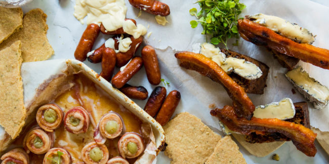 Streaky Bacon + Honey Glazed Rashers + Mini Cheese Christmas Morning Breakfast Table
