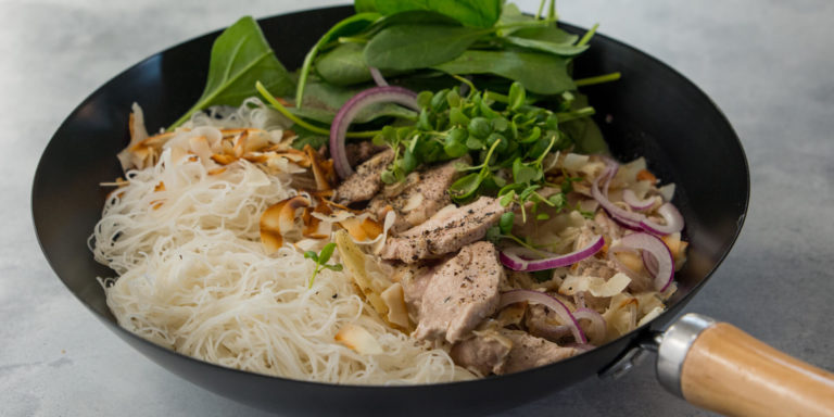 Thai Pork Fillet Green Curry with Vermicelli Noodles