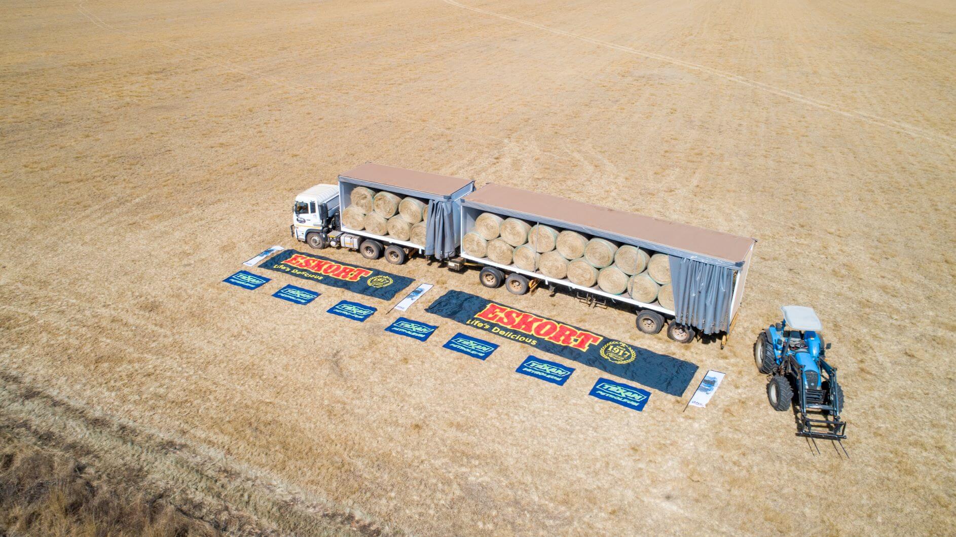 Willowmore farmers receive 500 bales of hay