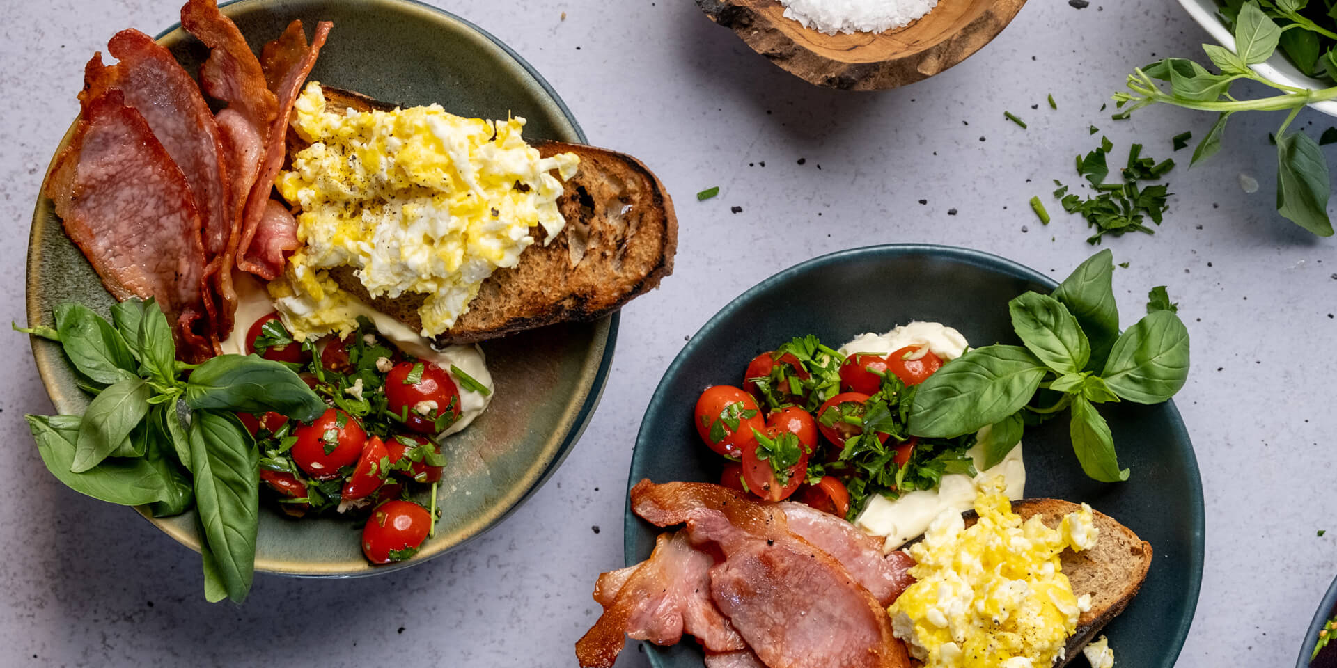 Toast Tomatoes And Crispy Bacon With Creamy Eggs 1759